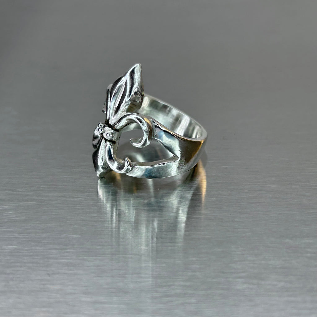 Fleur de Lis Ring
