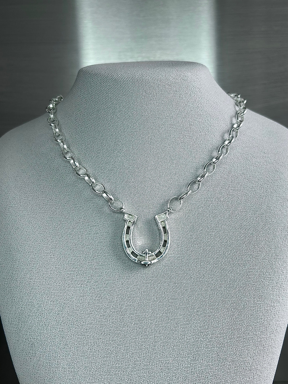 Send Luck Chain (large)