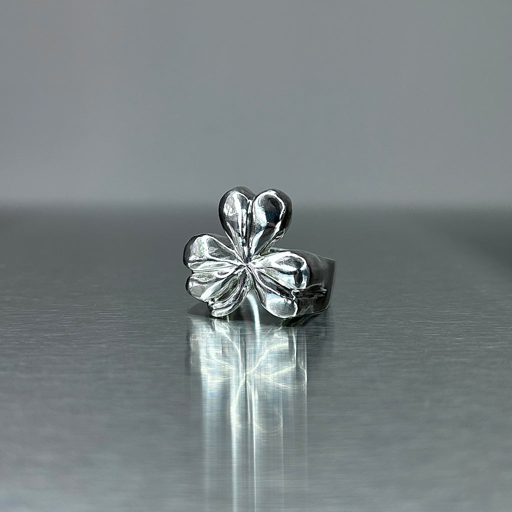 Large Shamrock Ring